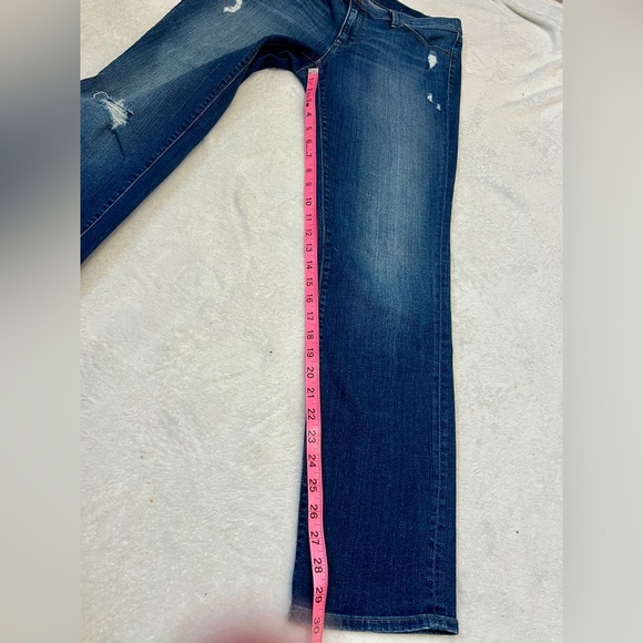 LOFT Modern Straight Light Distressed Jeans - Size 6/28 - Picture 10 of 10